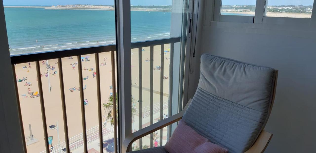Primera Linea De Playa En Valdelagrana El Puerto de Santa Maria Bagian luar foto